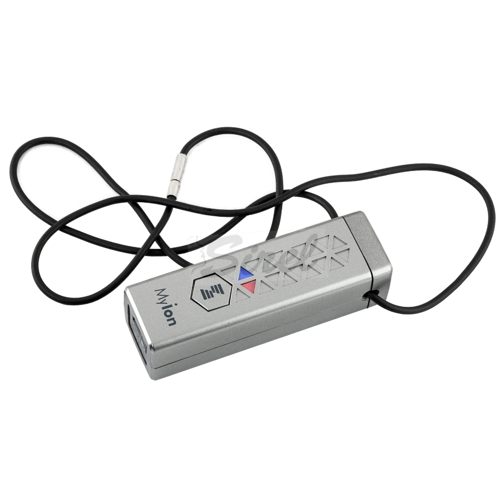 MyIon® (ION-01) v elegantnom striebornom prevedení, osobný ionizátor,