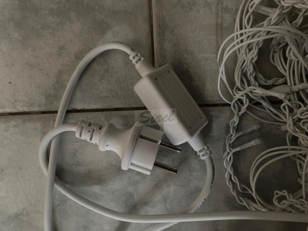 R8 KE22-623 Vianočná led svetelná záclona Studená biela - Biela 500 led 25m